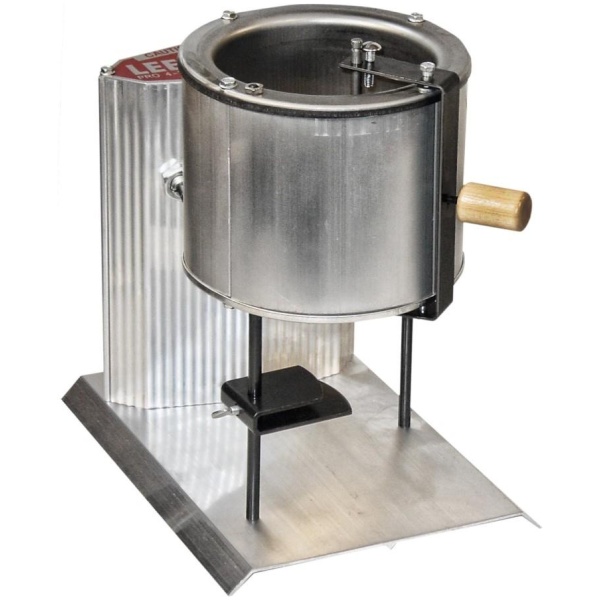 Lee Pro 4 20 lb Pot with Adjustable Mould Guide 110V