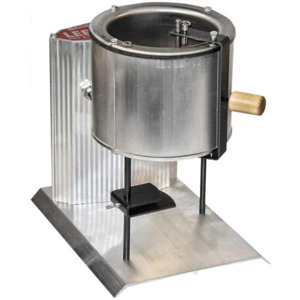 Lee Pro 4 20 lb Pot with Adjustable Mould Guide 110V