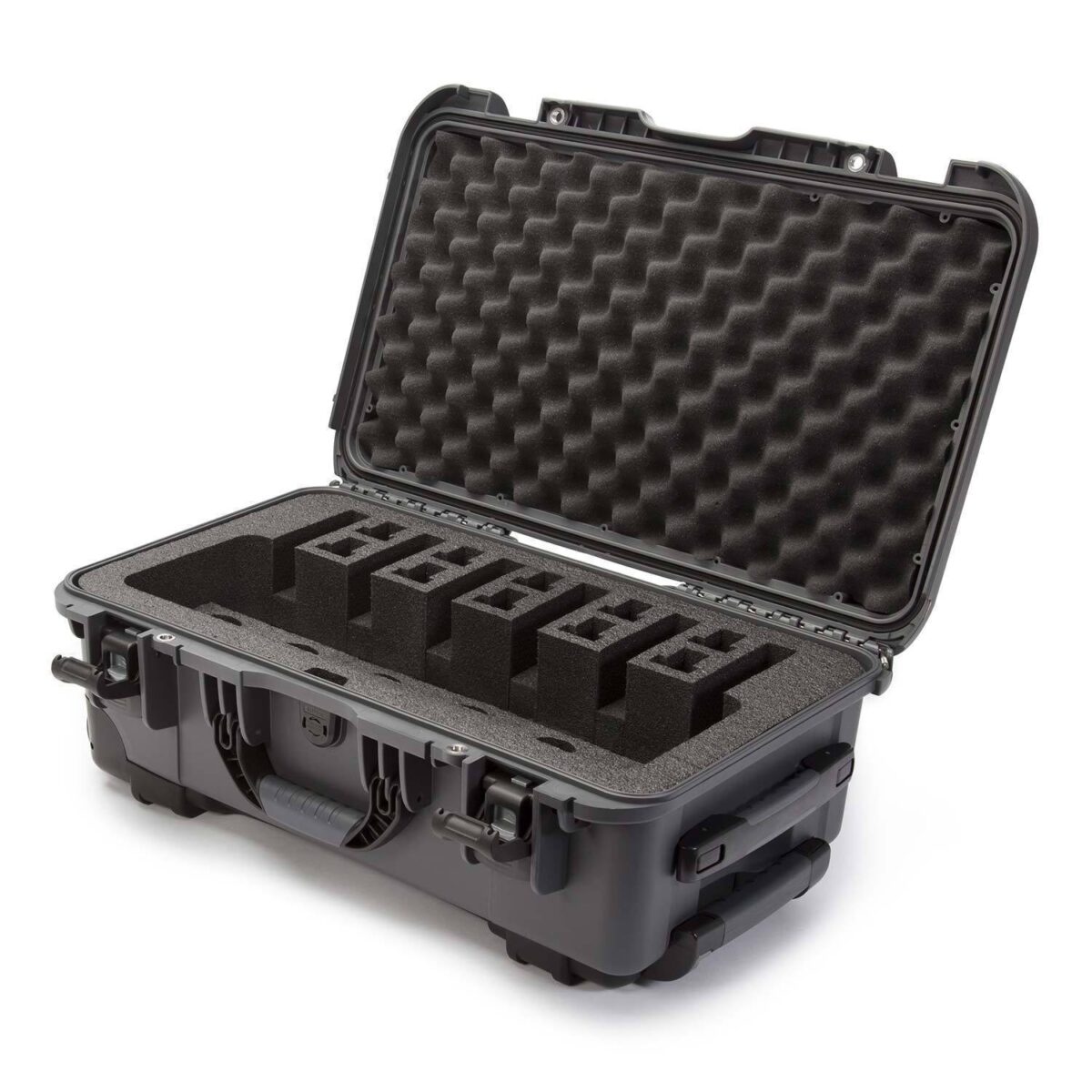 Nanuk 935 case w/foam 6up - image 1