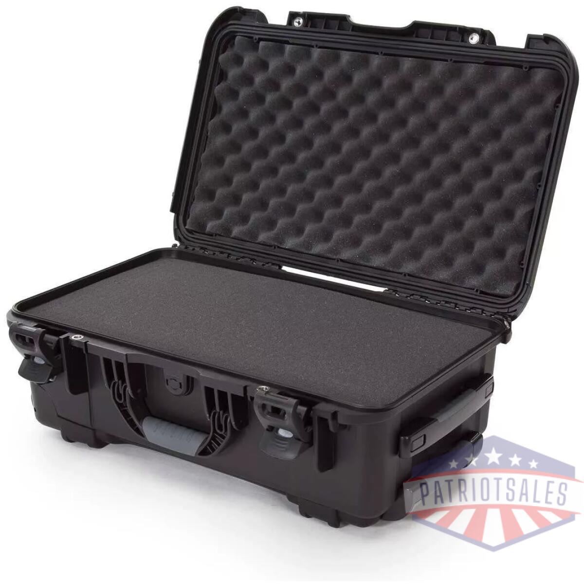 Nanuk 935 case w/foam - image 1